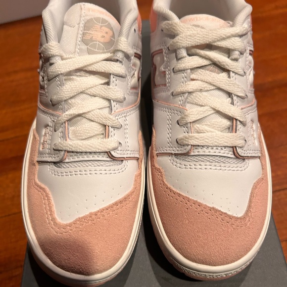 New Balance 550 White Pink Sea Salt size 5y/6.5w Lightly Used - Picture 2 of 5